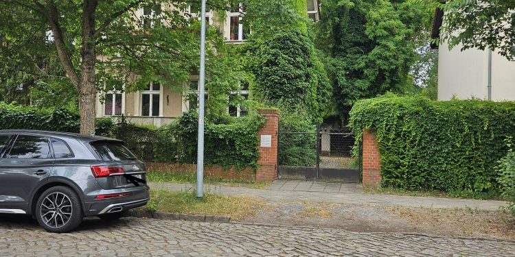 Straßenansicht